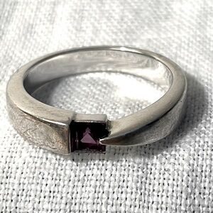 Amethyst and 925 Silver Ring